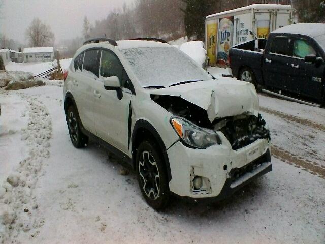 JF2GPABC6G9233430 - 2016 SUBARU CROSSTREK WHITE photo 1