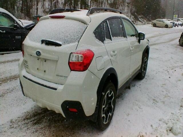 JF2GPABC6G9233430 - 2016 SUBARU CROSSTREK WHITE photo 4