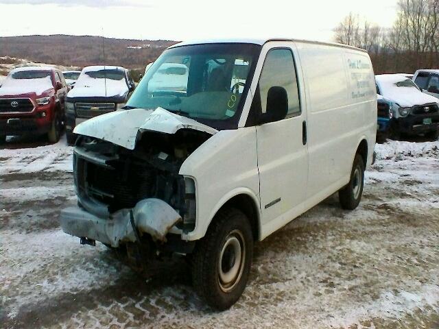 1GTFG25M7Y1900350 - 2000 GMC SAVANA G25 WHITE photo 2