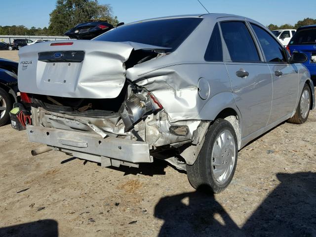 1FAFP34N97W339124 - 2007 FORD FOCUS ZX4 GRAY photo 4