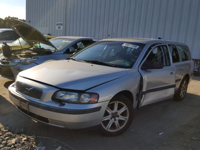 YV1SW59V242359910 - 2004 VOLVO V70 FWD SILVER photo 2