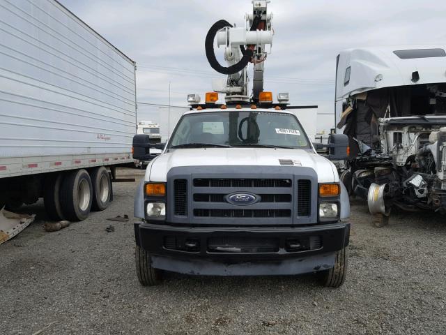 1FDAF57R58EC06719 - 2008 FORD F550 SUPER WHITE photo 9