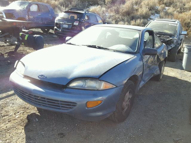 1G1JC1243VM113595 - 1997 CHEVROLET CAVALIER B BLUE photo 2