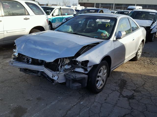 1HGCG22521A034239 - 2001 HONDA ACCORD EX SILVER photo 2