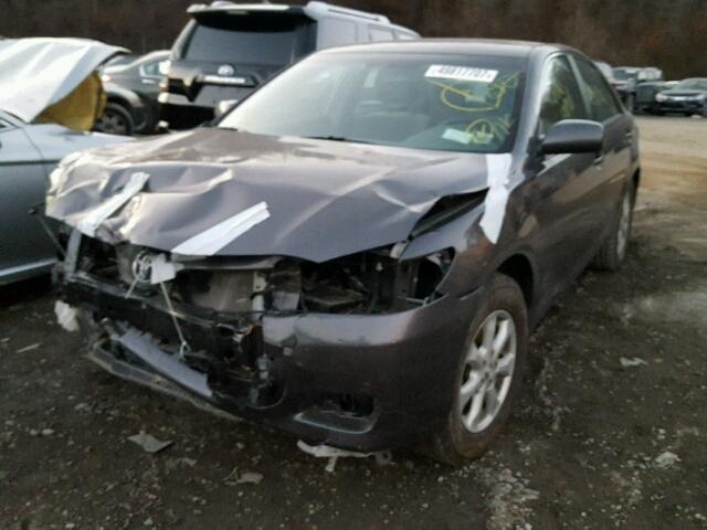 4T4BF3EK6BR184330 - 2011 TOYOTA CAMRY BASE SILVER photo 2