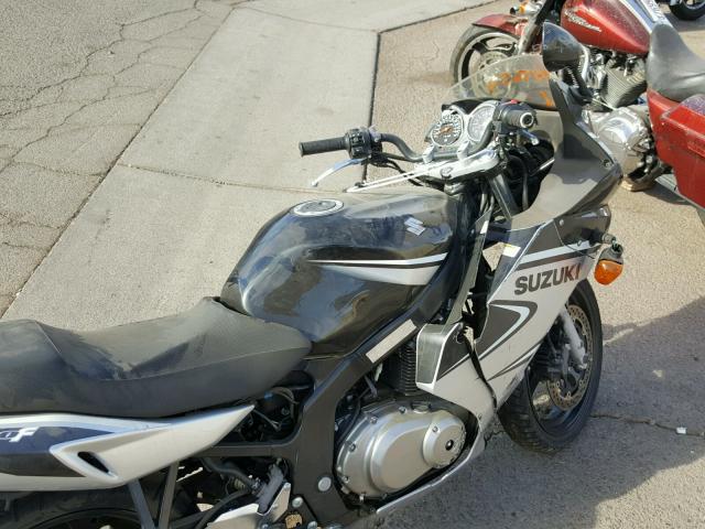 VTTGM51A162103610 - 2006 SUZUKI GS500 FK GRAY photo 5