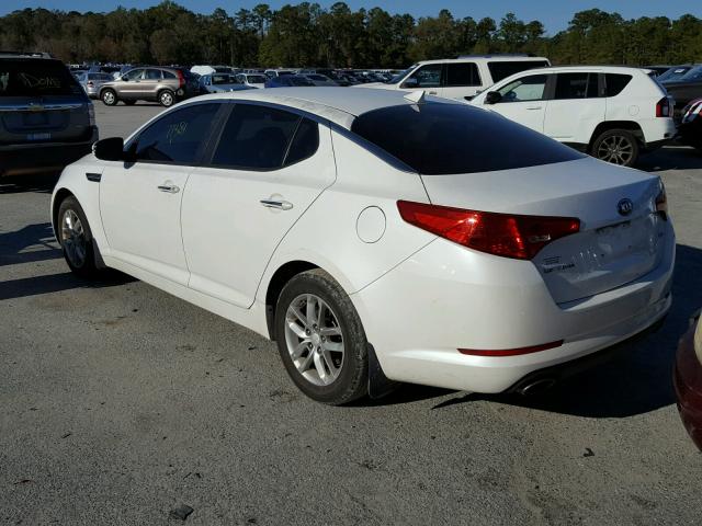 KNAGM4A74D5336424 - 2013 KIA OPTIMA LX WHITE photo 3