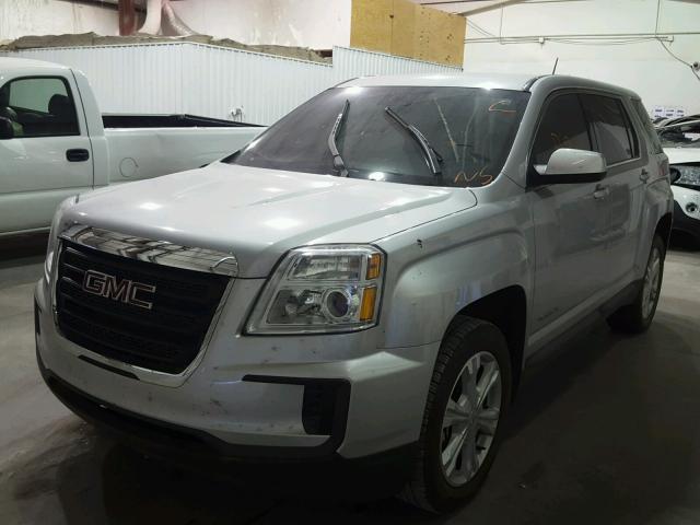 2GKALMEK4H6162802 - 2017 GMC TERRAIN SL SILVER photo 2