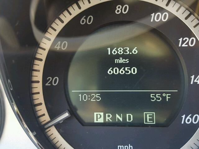 WDDGF5EBXBA457521 - 2011 MERCEDES-BENZ C 300 白色 照片 8