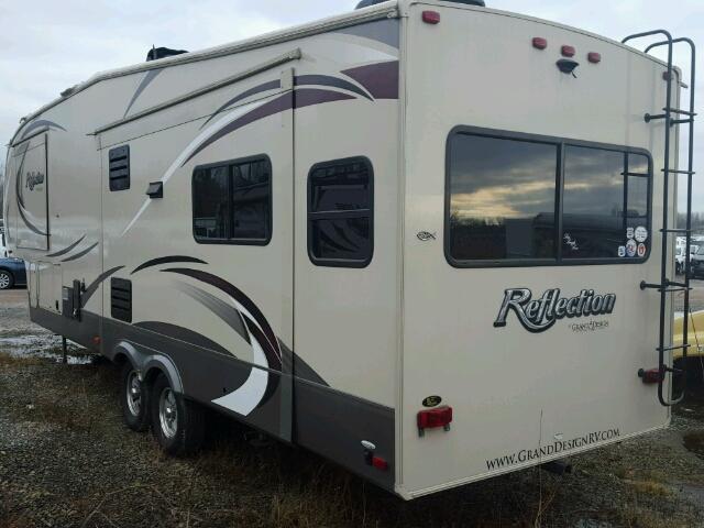 573FR3520F3301833 - 2015 CAMP 5TH WHEEL TWO TONE photo 3