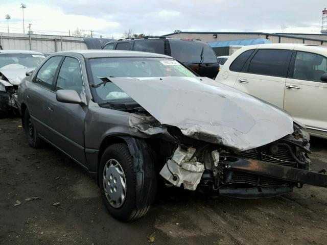 4T1BG22K4XU400897 - 1999 TOYOTA CAMRY CE GRAY photo 1