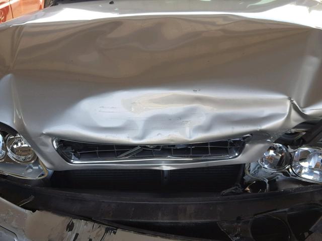 YV1VS27554F040763 - 2004 VOLVO S40 1.9T SILVER photo 7