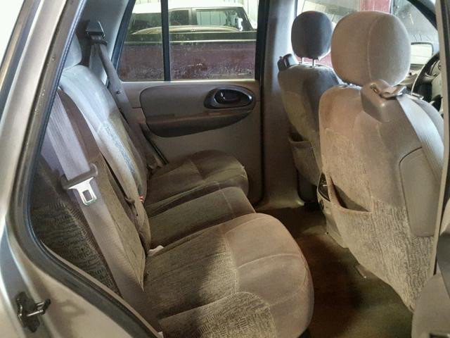 1GNDT13S722527902 - 2002 CHEVROLET TRAILBLAZE GRAY photo 6