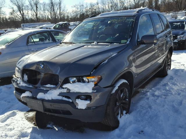 5UXFB53586LV22311 - 2006 BMW X5 4.4I GRAY photo 2