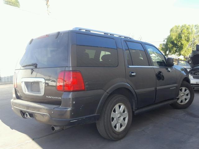 5LMFU27535LJ06257 - 2005 LINCOLN NAVIGATOR 黑色 照片 4