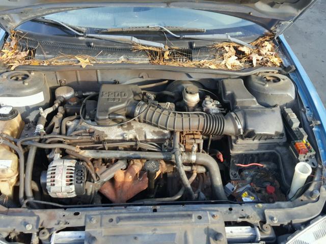 1G1JC1242WM110057 - 1998 CHEVROLET CAVALIER B BLUE photo 7