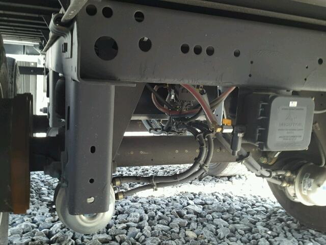 1UYVS2537HG806548 - 2016 UTILITY DRY VAN TR WHITE photo 8