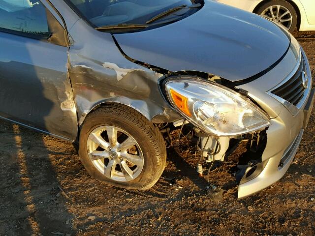 3N1CN7AP9CL924742 - 2012 NISSAN VERSA S GRAY photo 9