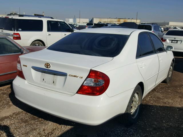 JTDBE32KX20109739 - 2002 TOYOTA CAMRY LE 白色 照片 4