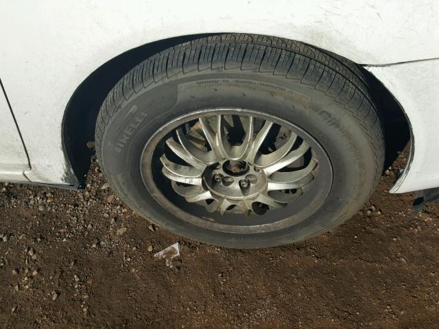 JTDBE32KX20109739 - 2002 TOYOTA CAMRY LE 白色 照片 9