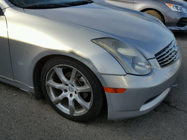 JNKCV54E64M812109 - 2004 INFINITI G35 SILVER photo 9