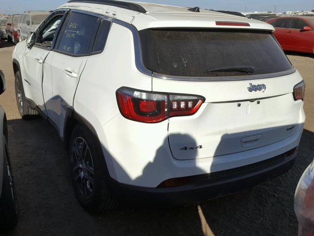 3C4NJDBB1JT134979 - 2018 JEEP COMPASS LA WHITE photo 3