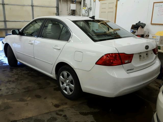 KNAGG4A80A5438296 - 2010 KIA OPTIMA LX WHITE photo 3