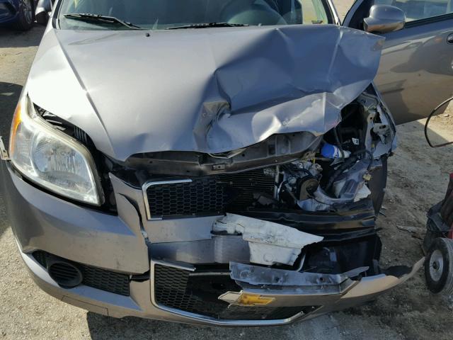 KL1TD6DE9AB126235 - 2010 CHEVROLET AVEO LS SILVER photo 7