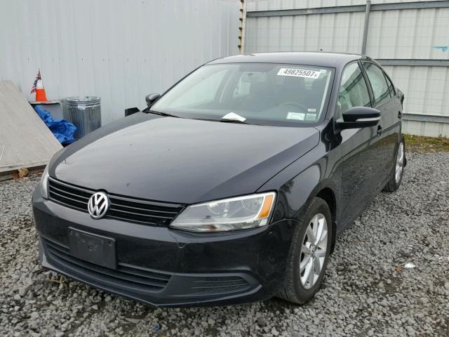 3VWDP7AJ7CM369417 - 2012 VOLKSWAGEN JETTA SE BLACK photo 2