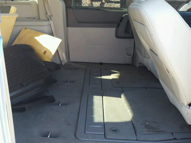 2A8HR54P68R651687 - 2008 CHRYSLER TOWN & COU BLUE photo 6