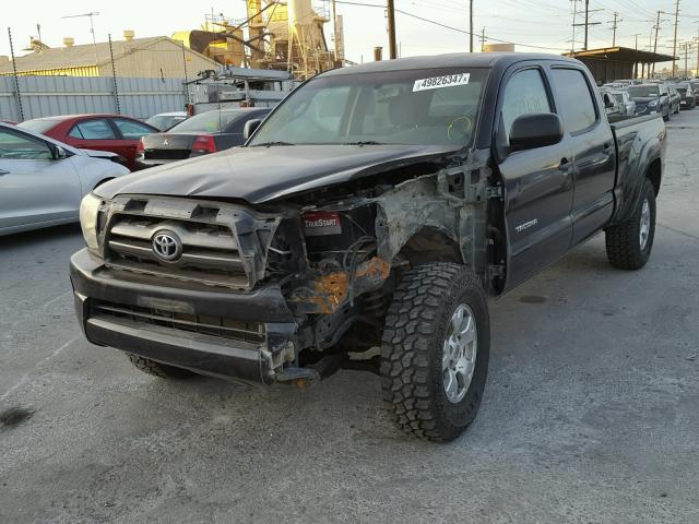 3TMMU52N19M009702 - 2009 TOYOTA TACOMA DOU BLACK photo 2