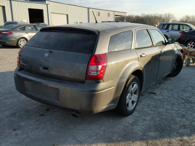 2D4FV47T18H167867 - 2008 DODGE MAGNUM GRAY photo 4