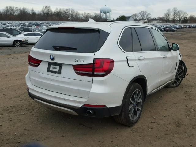 5UXKR0C56G0P31949 - 2016 BMW X5 XDRIVE3 WHITE photo 4