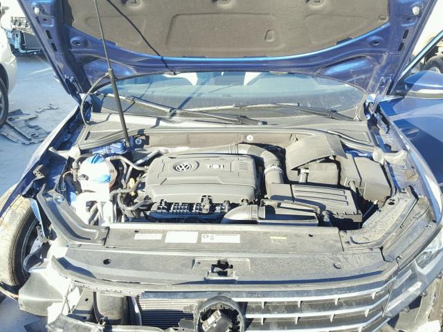 1VWDT7A34HC009575 - 2017 VOLKSWAGEN PASSAT R-L BLUE photo 7