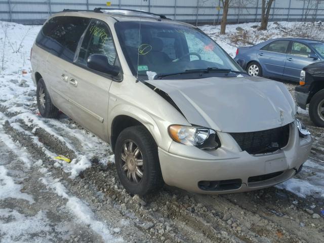 2A4GP54L96R693137 - 2006 CHRYSLER TOWN & COU GOLD photo 1