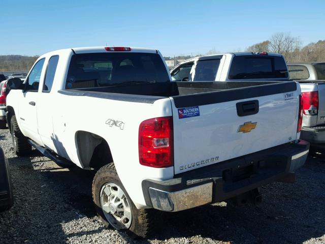 1GC2KXE83CZ131336 - 2012 CHEVROLET SILVERADO WHITE photo 3