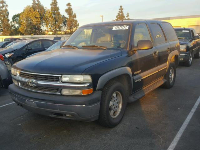 1GNEC13T92R256605 - 2002 CHEVROLET TAHOE C150 BLACK photo 2