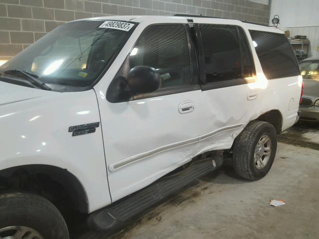 1FMRU1661YLB99899 - 2000 FORD EXPEDITION WHITE photo 9