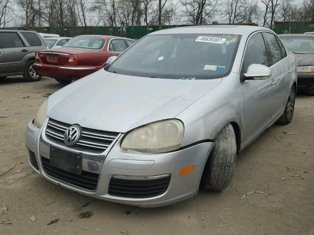 3VWSG71K26M716656 - 2006 VOLKSWAGEN JETTA 2.5 SILVER photo 2