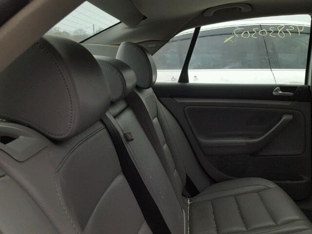 3VWSG71K26M716656 - 2006 VOLKSWAGEN JETTA 2.5 SILVER photo 6