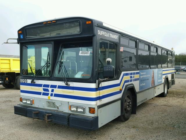 15GCB211051112740 - 2005 GILLIG TRANSIT BU WHITE photo 2