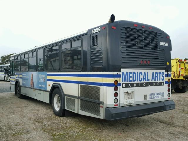 15GCB211051112740 - 2005 GILLIG TRANSIT BU WHITE photo 3