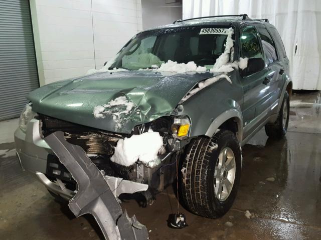 1FMCU93137KB96973 - 2007 FORD ESCAPE XLT GREEN photo 2