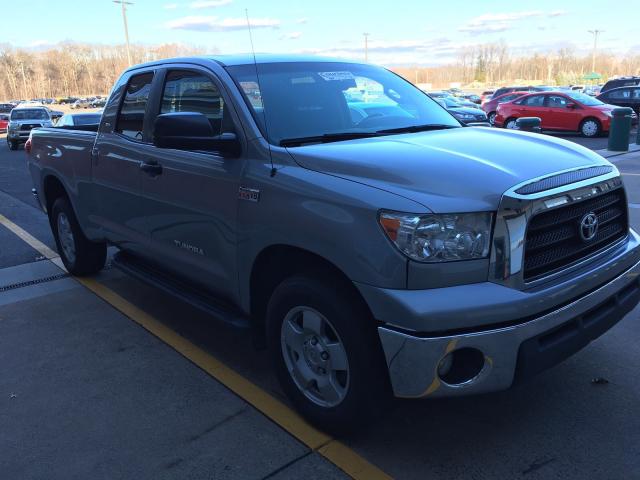 5TBBV54198S503912 - 2008 TOYOTA TUNDRA DOU GRAY photo 1