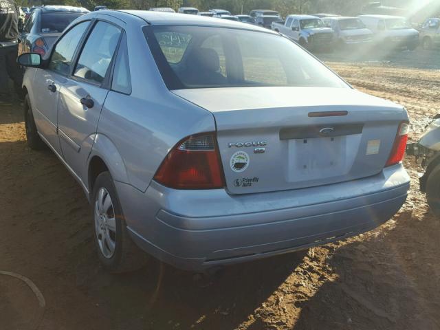 1FAFP34N47W301042 - 2007 FORD FOCUS ZX4 SILVER photo 3