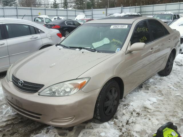 4T1BE32K53U732563 - 2003 TOYOTA CAMRY LE BEIGE photo 2