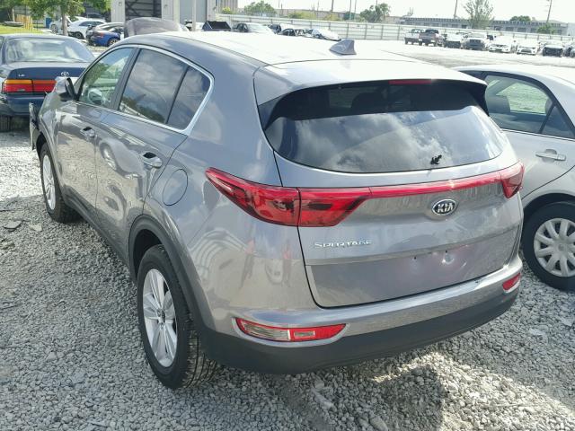 KNDPMCAC2J7371165 - 2018 KIA SPORTAGE L GRAY photo 3