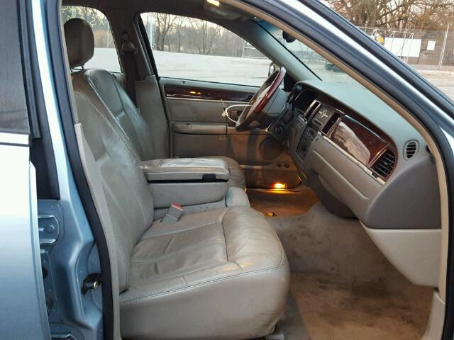 1LNHM82W75Y634501 - 2005 LINCOLN TOWN CAR S BLUE photo 5