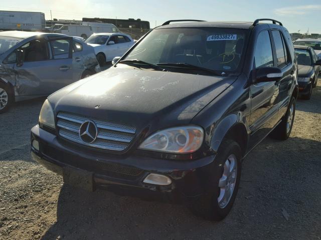 4JGAB57E33A444769 - 2003 MERCEDES-BENZ ML 350 BLUE photo 2