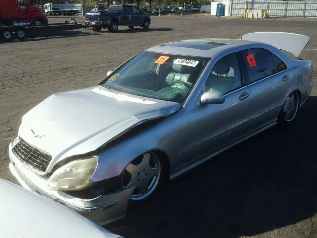 WDBNG70J0YA123952 - 2000 MERCEDES-BENZ S 430 SILVER photo 2